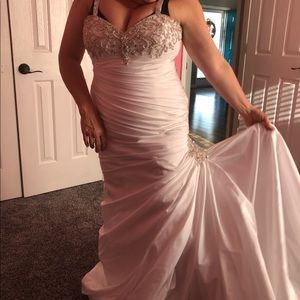 Weddings Dress